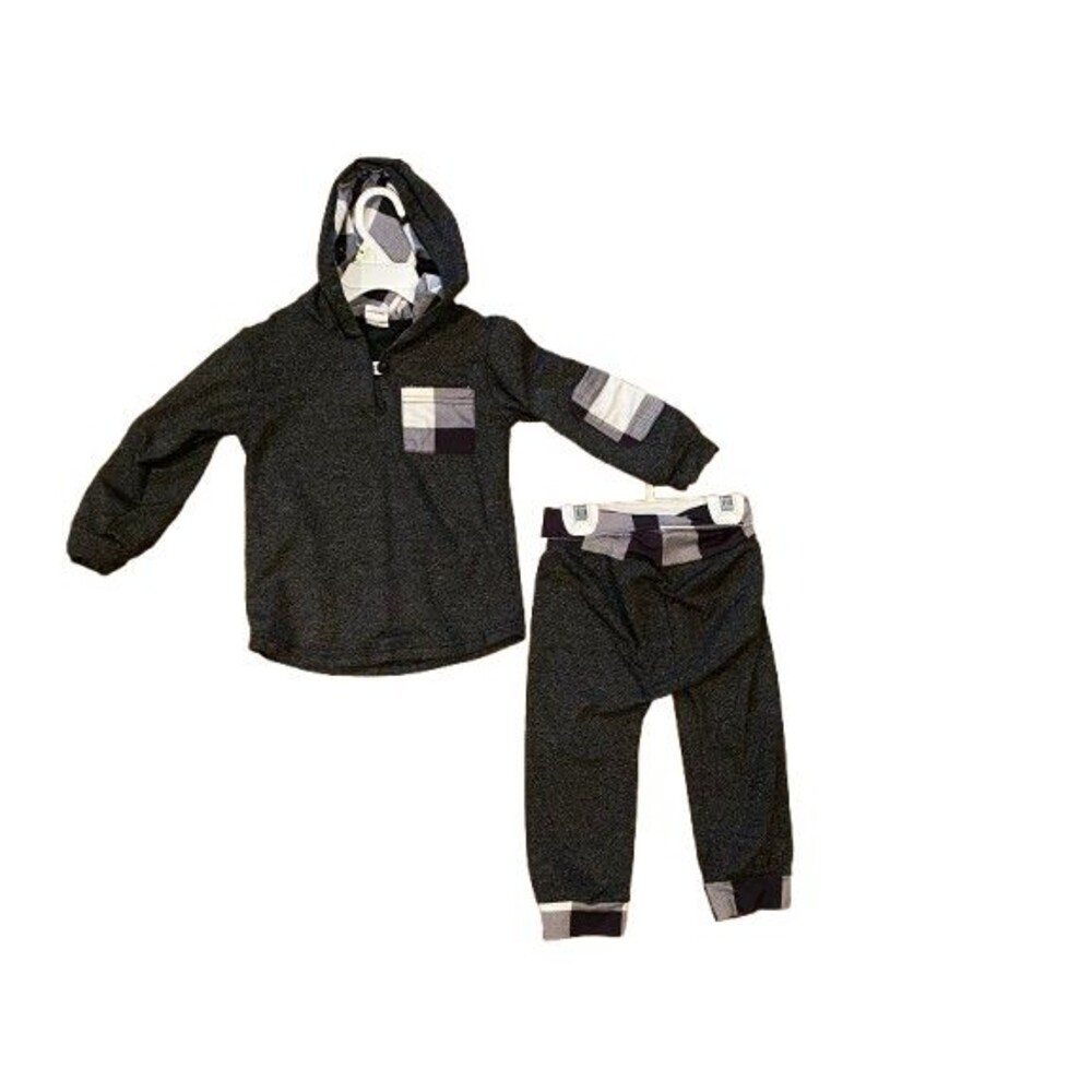 Girl's 18-24 Months Hooded Top & Matching pants Black & White Long Sleeve